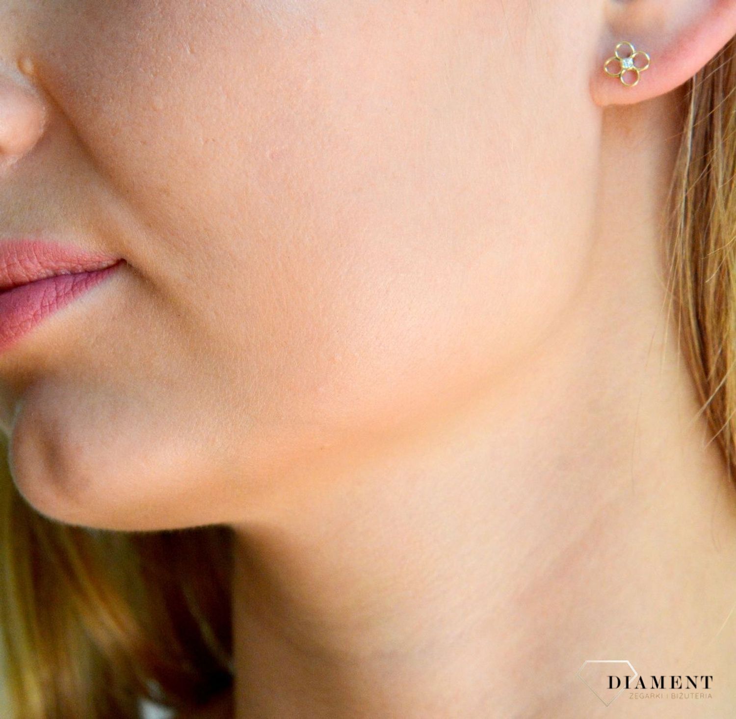 Złote kolczyki damskie 375 kwiatki wkrętki KL 9607 375.jpg